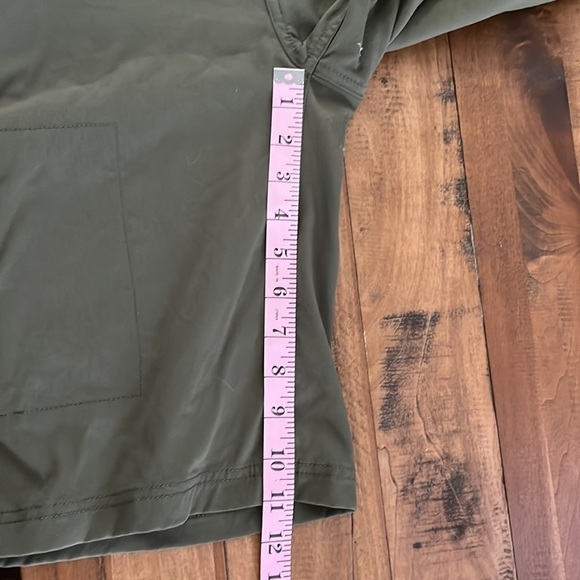 prana shorts, size 8 - Picture 5 of 7